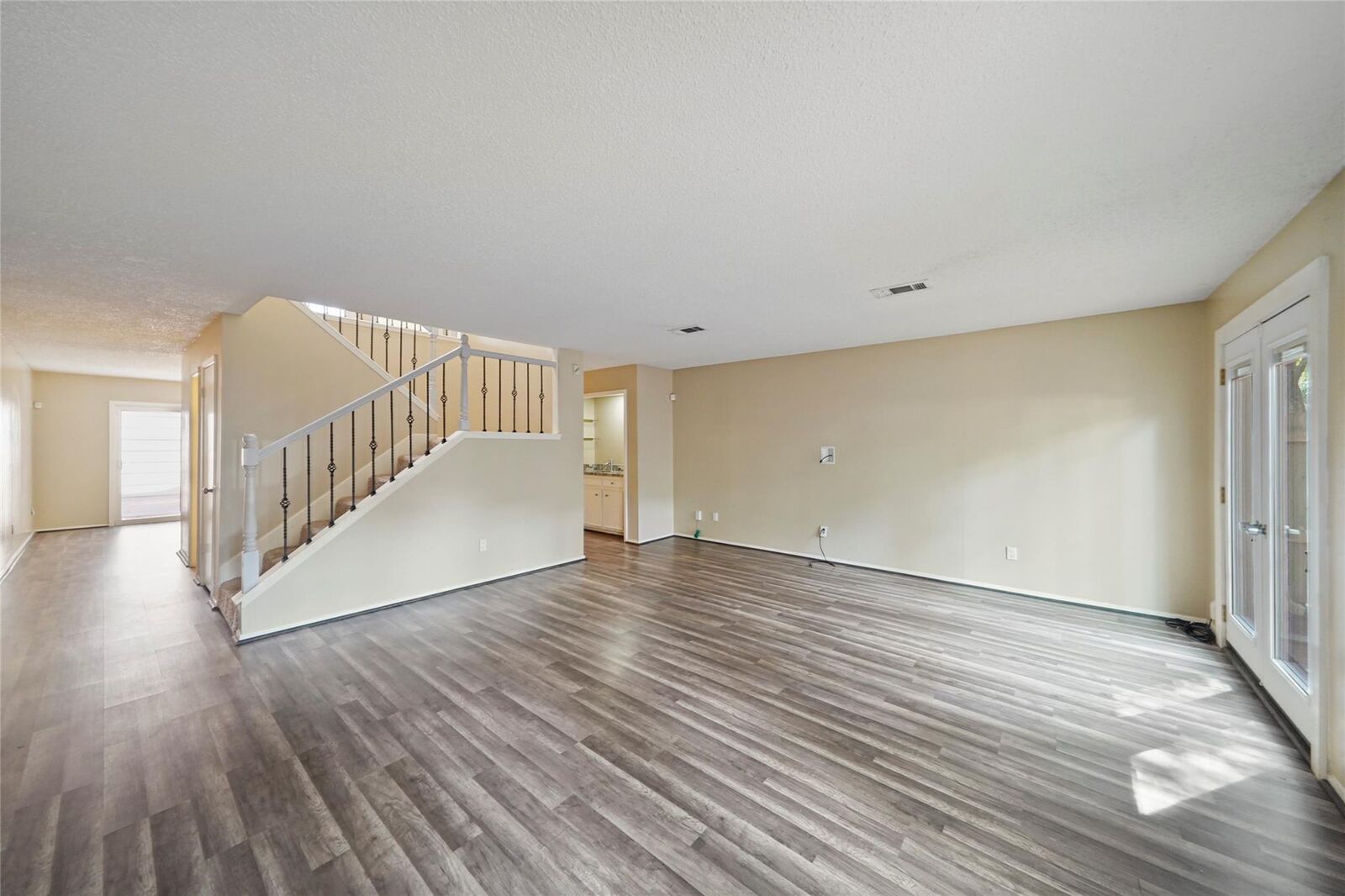 Property Photo:  5836 Sampley Way  TX 77092 