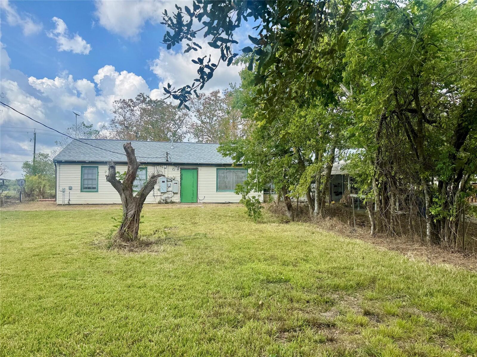 Property Photo: 11809 County Road 458C TX 77515
