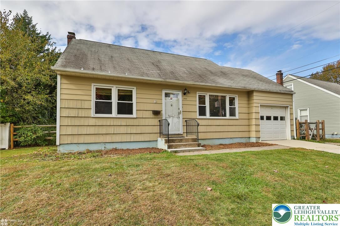 Property Photo:  1921 Greenleaf Street  PA 18017 