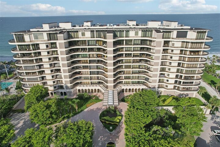 Property Photo: 435 L Ambiance Drive K506 FL 34228