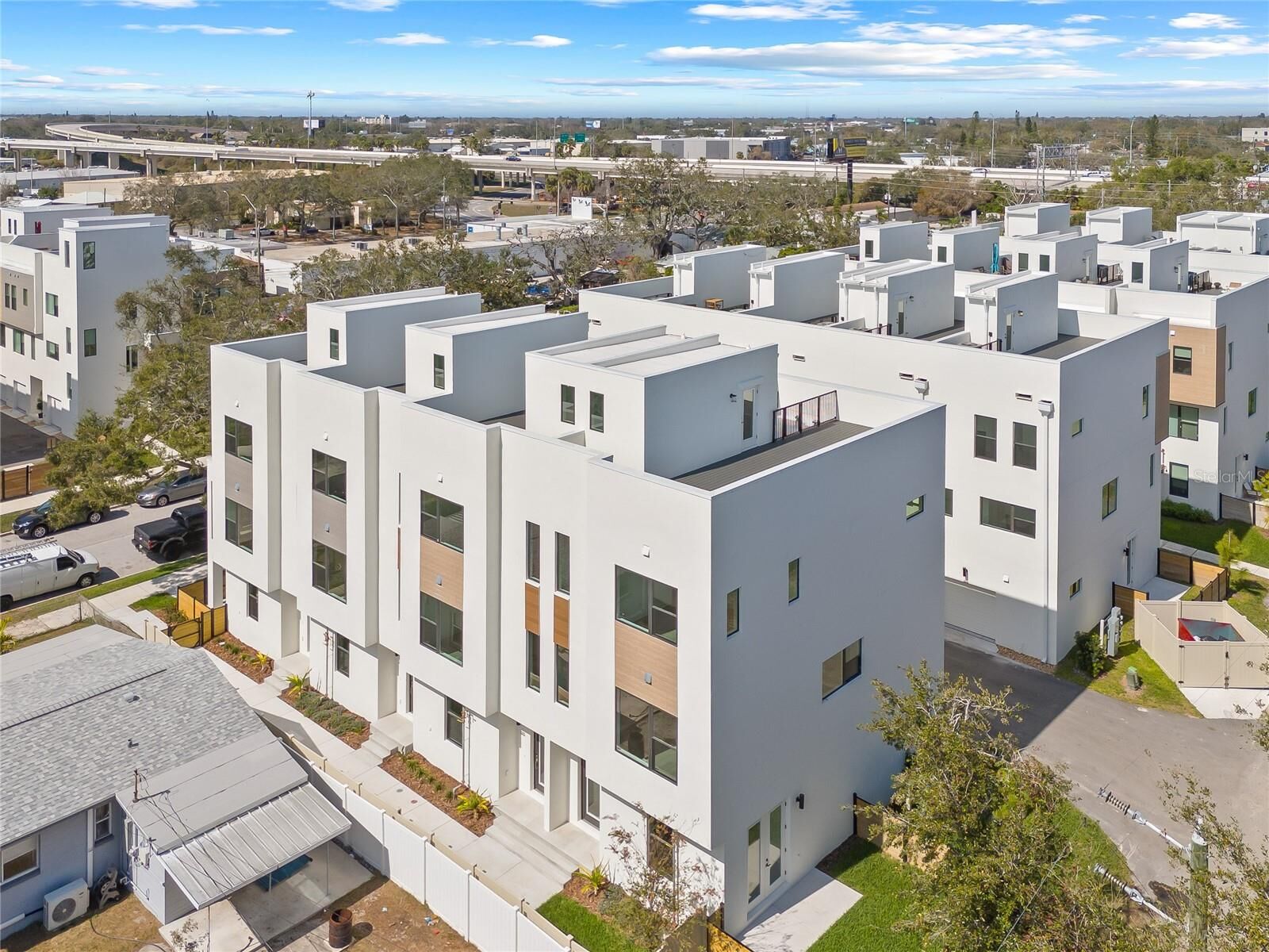 Property Photo:  305 15th Street N  FL 33705 