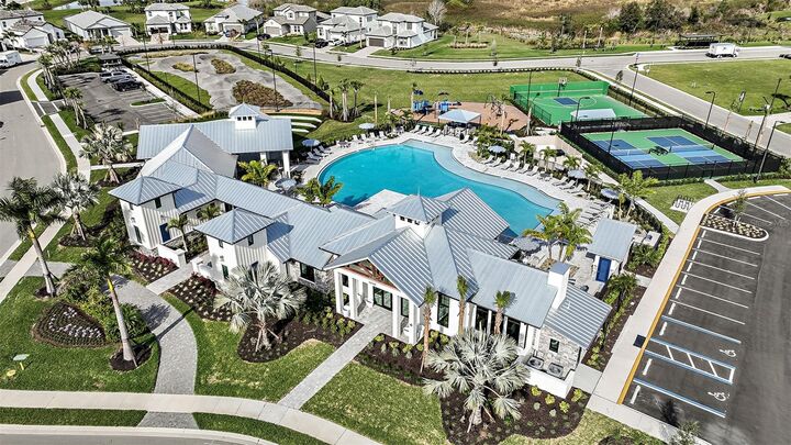 Property Photo: 17020 Savory Mist Circle FL 34211