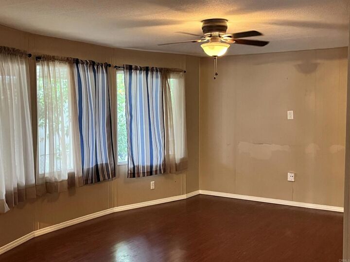 Property Photo: 1537 H Street 35 CA 92065