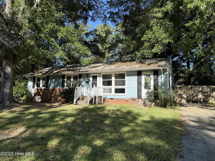 Property Photo:  809 River Street  NC 28540 