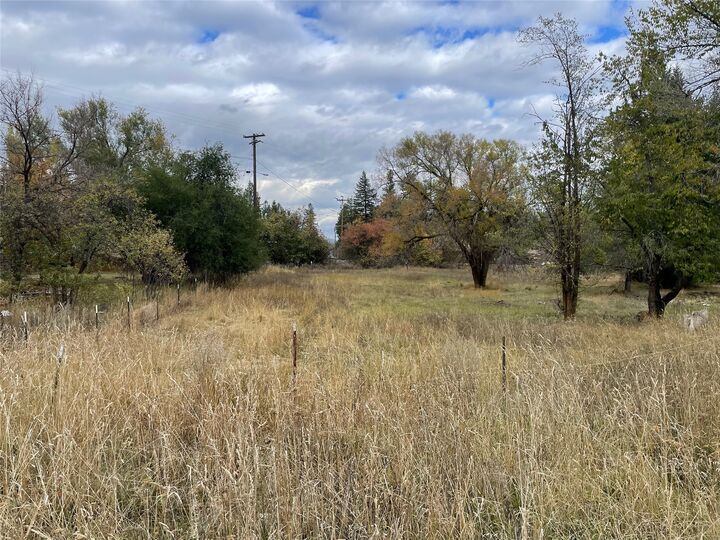 Property Photo: 921 Frontage Road MT 59912