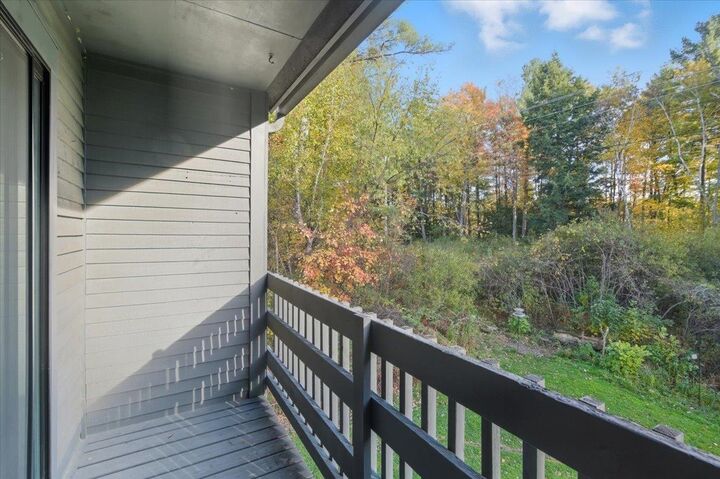 Property Photo:  96 Twin Oaks Terrace  VT 05403