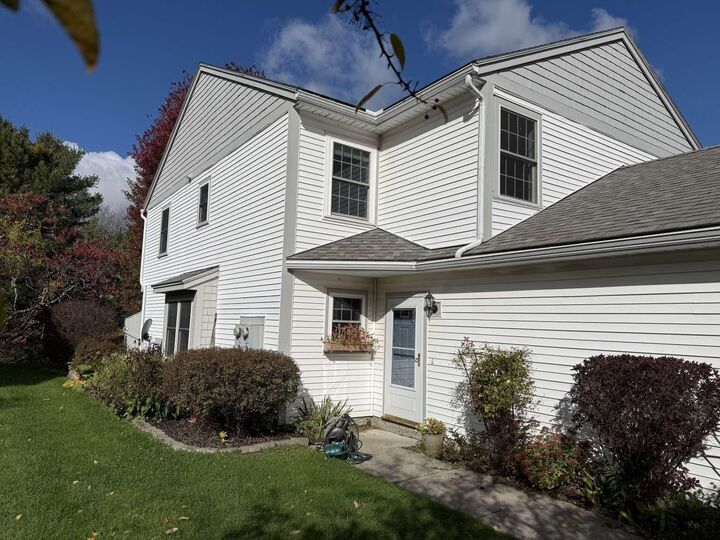 102 Saybrook Road  Essex VT 05452 photo