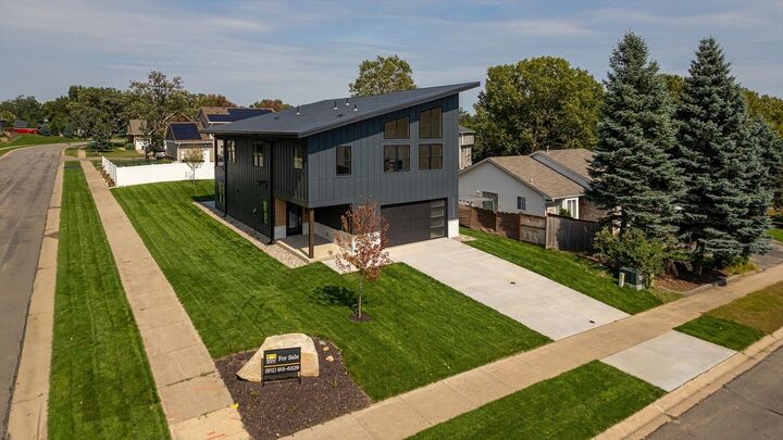 7577 138th Street W  Apple Valley MN 55124 photo