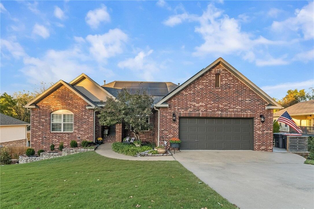 Property Photo: 2312 Cimmaron Avenue AR 72762