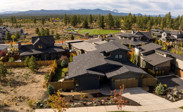 Property Photo: 62667 NW Ember Place OR 97703