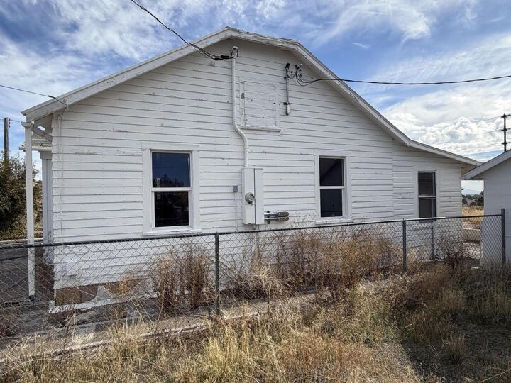 Property Photo: 3920 Balsam Drive OR 97601