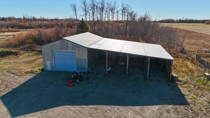 Property Photo:  11632 120 Avenue Close  AB T0H 1L0