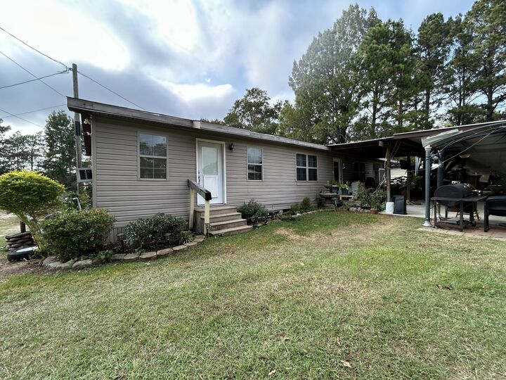 Property Photo:  3906 Main St  LA 71403
