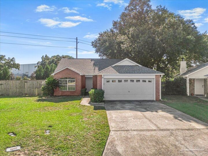 Property Photo:  3535 Flintwood Cir  FL 32504