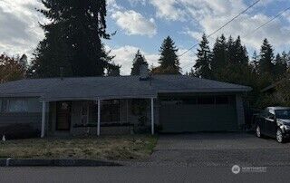 Property Photo:  3911  147th Avenue SE  WA 98006