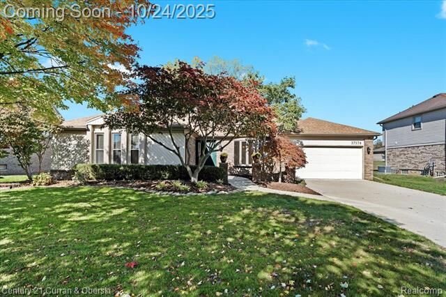Property Photo:  37578 Munger Drive  MI 48154