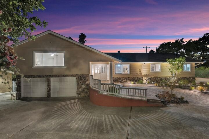 15821 Rica Vista Way  San Jose CA 95127 photo