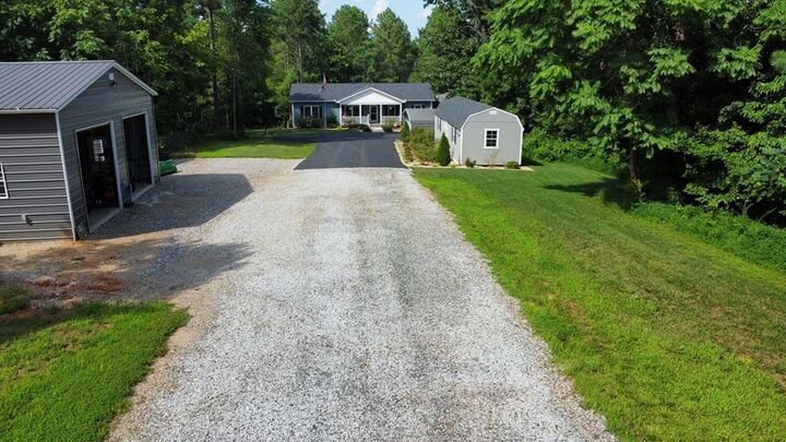 Property Photo: 2255 Gully Tavern Rd VA 23966
