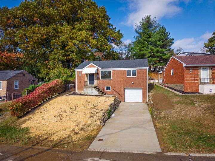 Property Photo:  1370 Harris Ave  PA 15205