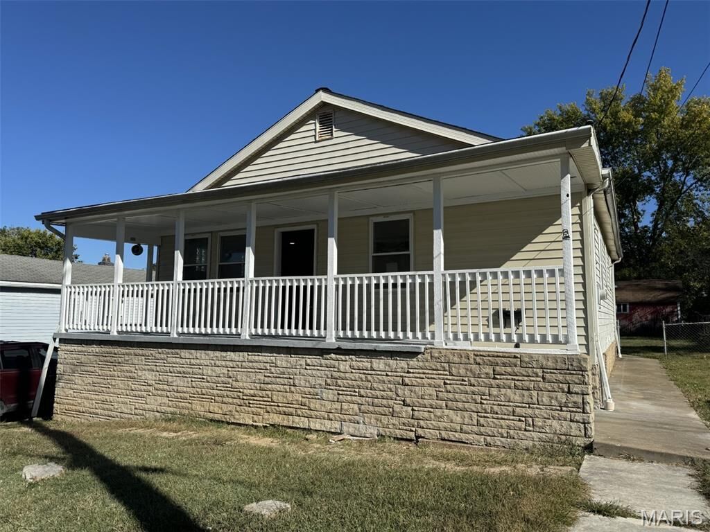 Property Photo: 333 Rauhut Avenue MO 63125