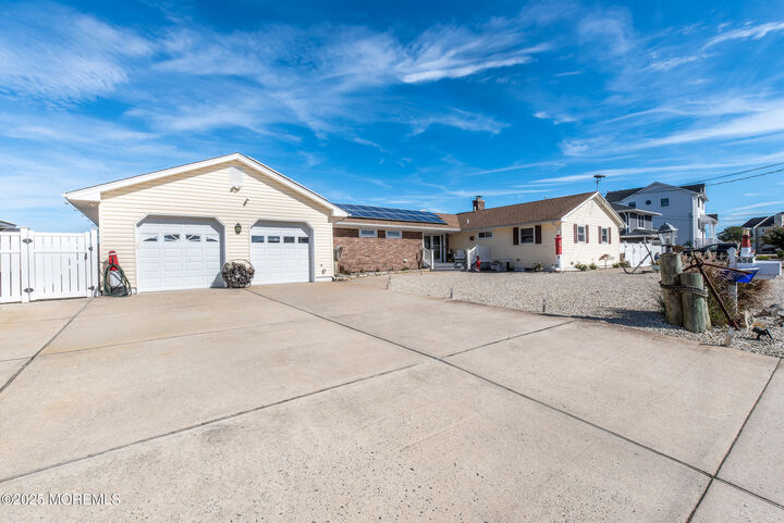 Property Photo:  658 Fairview Lane  NJ 08731