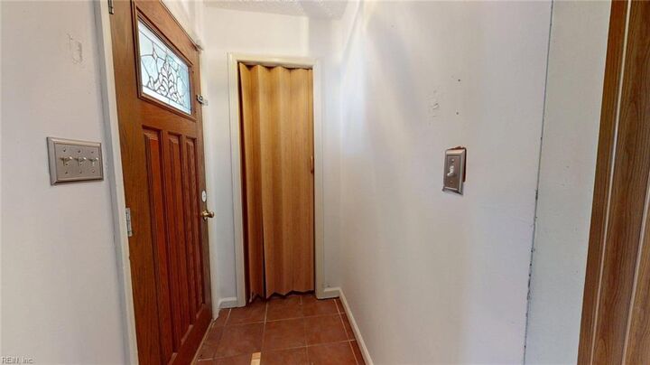 Property Photo:  733 Spruce Ave  VA 23661 