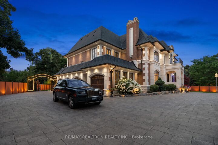 20 Bryson Drive  Richmond Hill ON L4C 6E3 photo