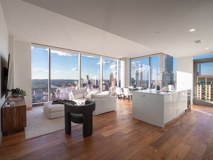 Property Photo:  44 East Avenue 4303  TX 78701 