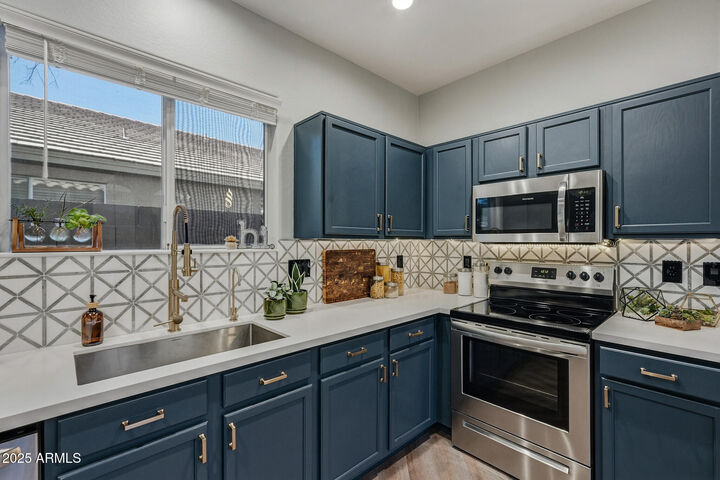 Property Photo:  20880 E Via Del Rancho --  AZ 85142 