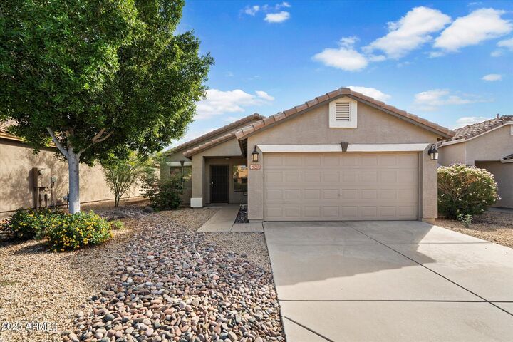 829 E Potter Drive  Phoenix AZ 85024 photo
