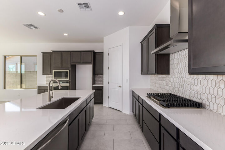 Property Photo:  20281 W Catalina Drive  AZ 85396 