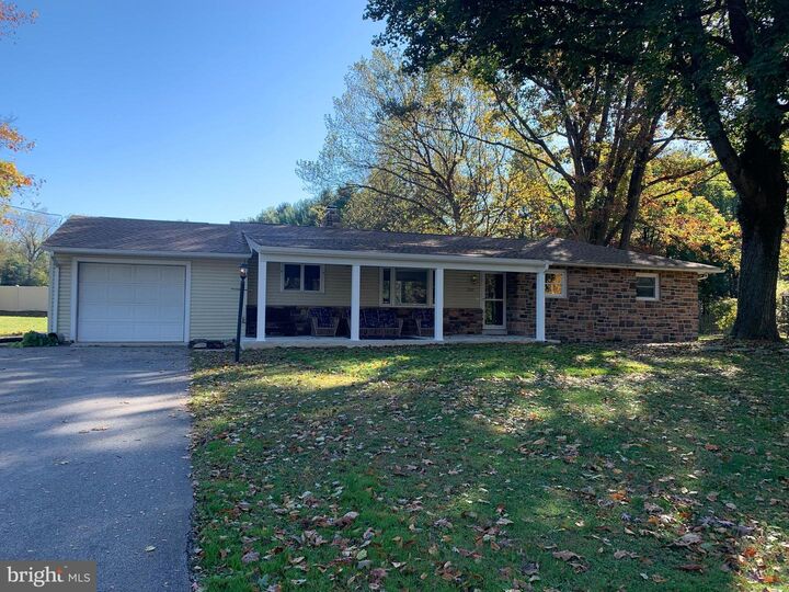 1003 Rockledge Drive  Carlisle PA 17015 photo