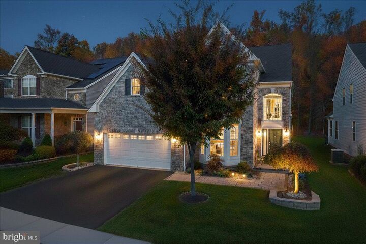 Property Photo:  20 Bellingham Drive  NJ 08824