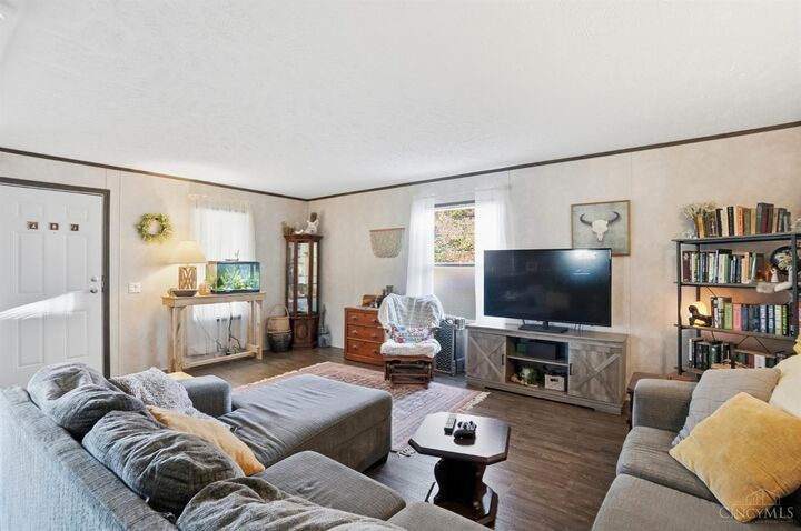 Property Photo:  555 Cross Creek Dr  OH 45177