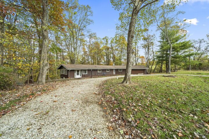 Property Photo:  849 Papago Lane  OH 43107