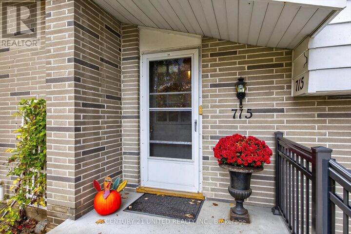 Photo de la propriété:  715 Stannor Drive  ON K9J 4S9
