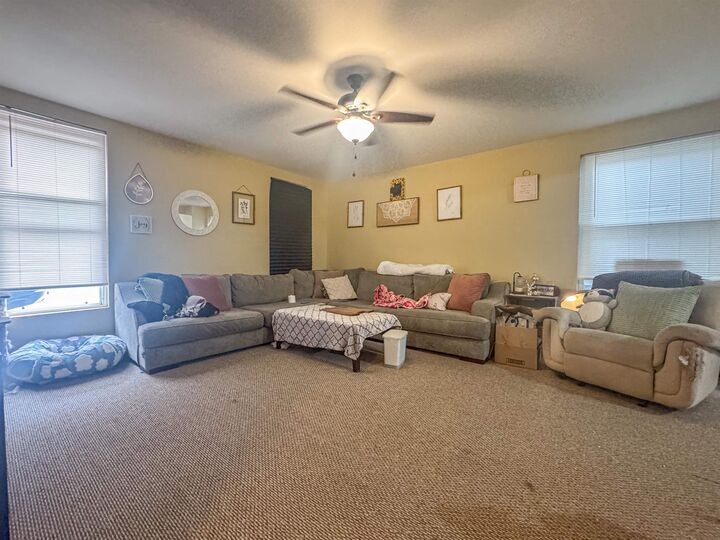 Property Photo:  603 Arlington Street  IA 52001