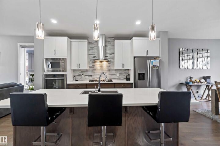 17816 59 Street NW — photo 1