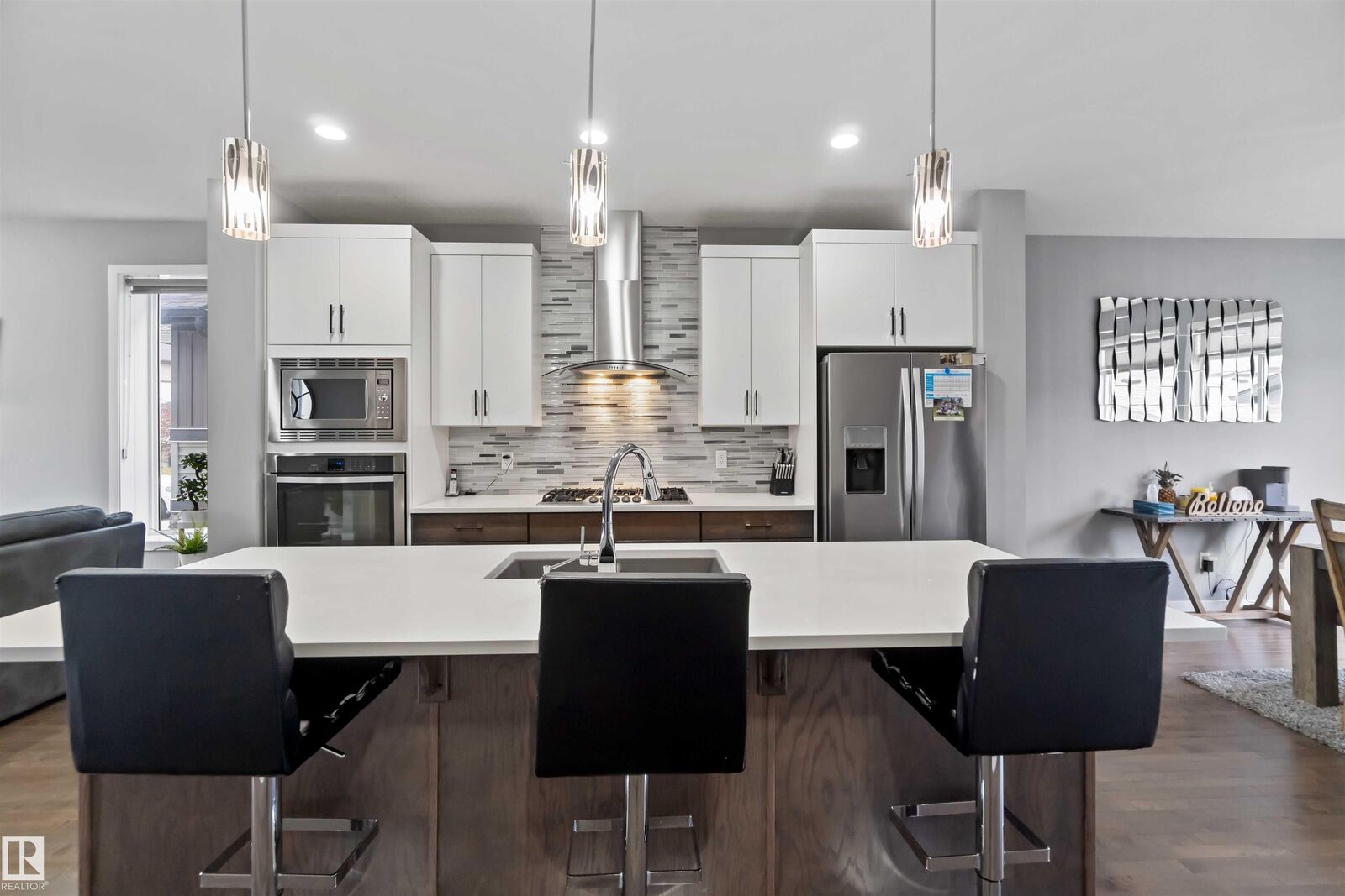 Property Photo:  17816 59 Street NW  AB T5Y 0W8 