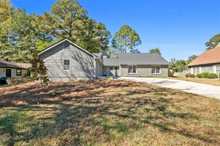 Property Photo:  1603 Golf Link Drive  GA 30088