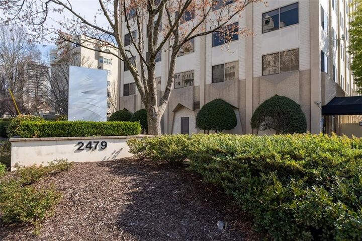 Property Photo:  2479 Peachtree Road NE 912  GA 30305