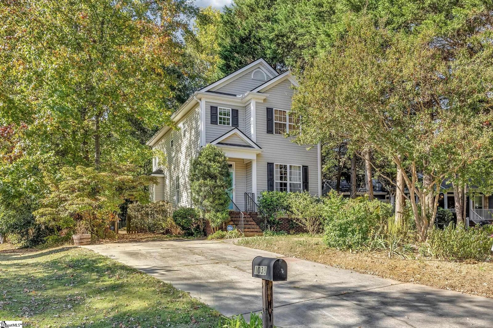 Property Photo:  1038 Summit Drive  SC 29609