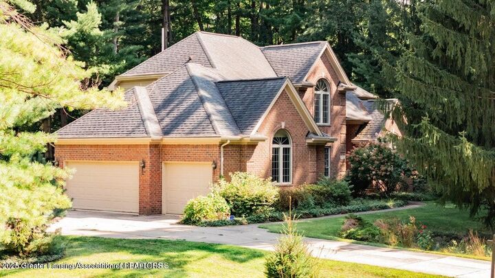 4710 Wellington Drive  Okemos MI 48864 photo