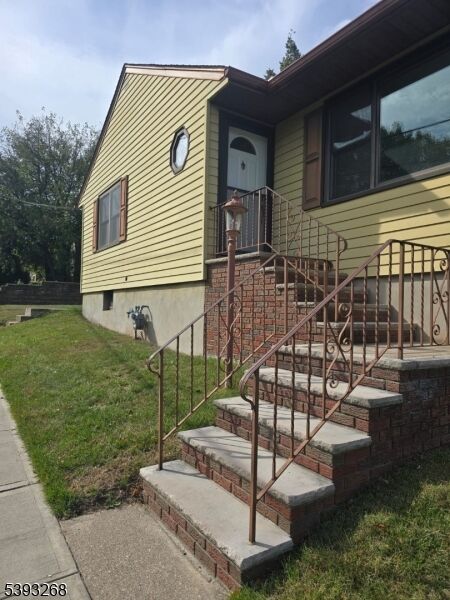 Property Photo:  697 Allwood Rd  NJ 07012