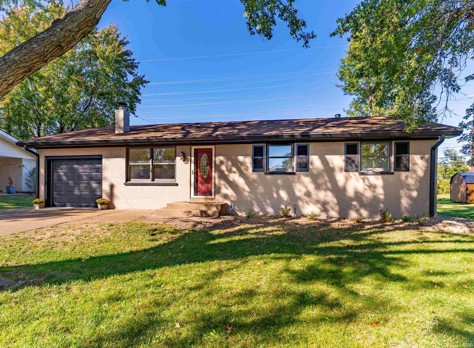Property Photo: 2908 Longacre Drive IN 47711