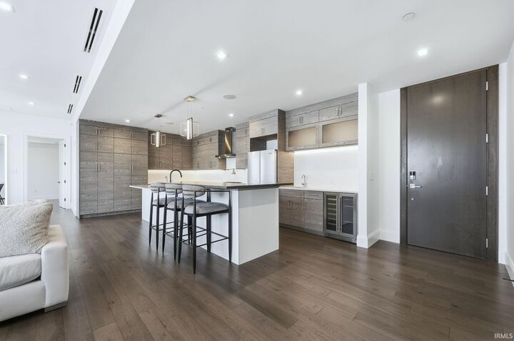 Property Photo: 202 W Berry Street 730 IN 46802