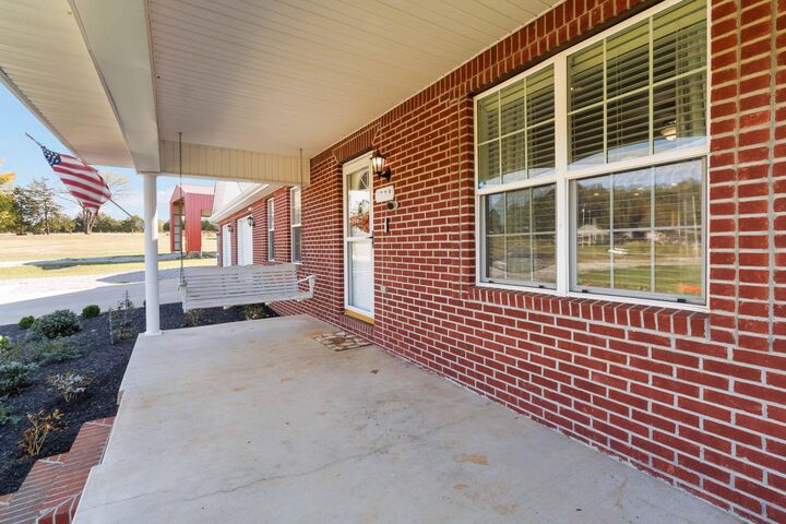 Property Photo:  2708 Ky-790  KY 42518