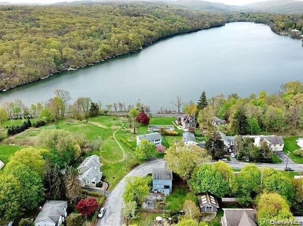 Property Photo:  X Walton Terrace  NY 10950