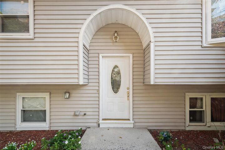 Property Photo:  42 Mesa Place Nanuet, Ny 10954  NY 10954