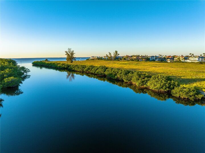 Property Photo: Lot 30 Hammock Bay FL 33572